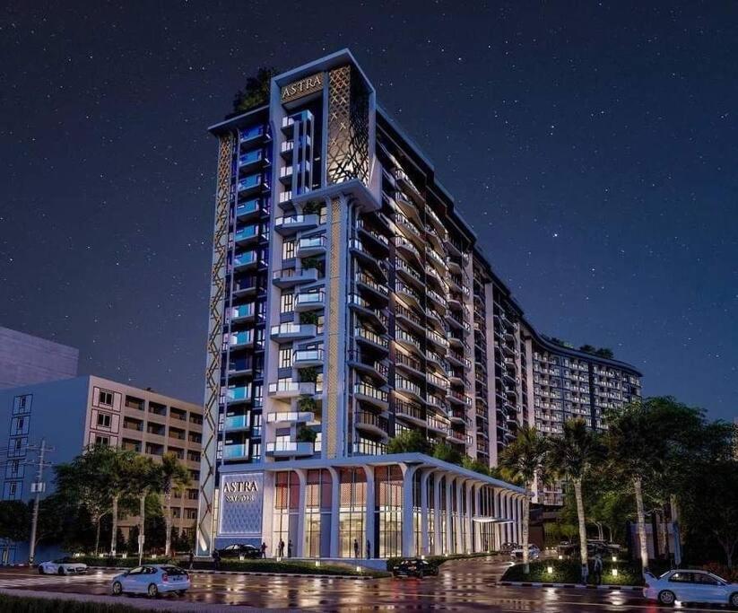 Modern Style Room With Sky Pool 古城边天际泳池公寓 Chiang Mai Exterior photo